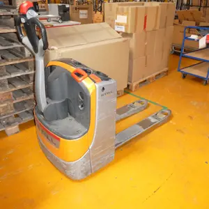 Electric pallet truck Still EXU16