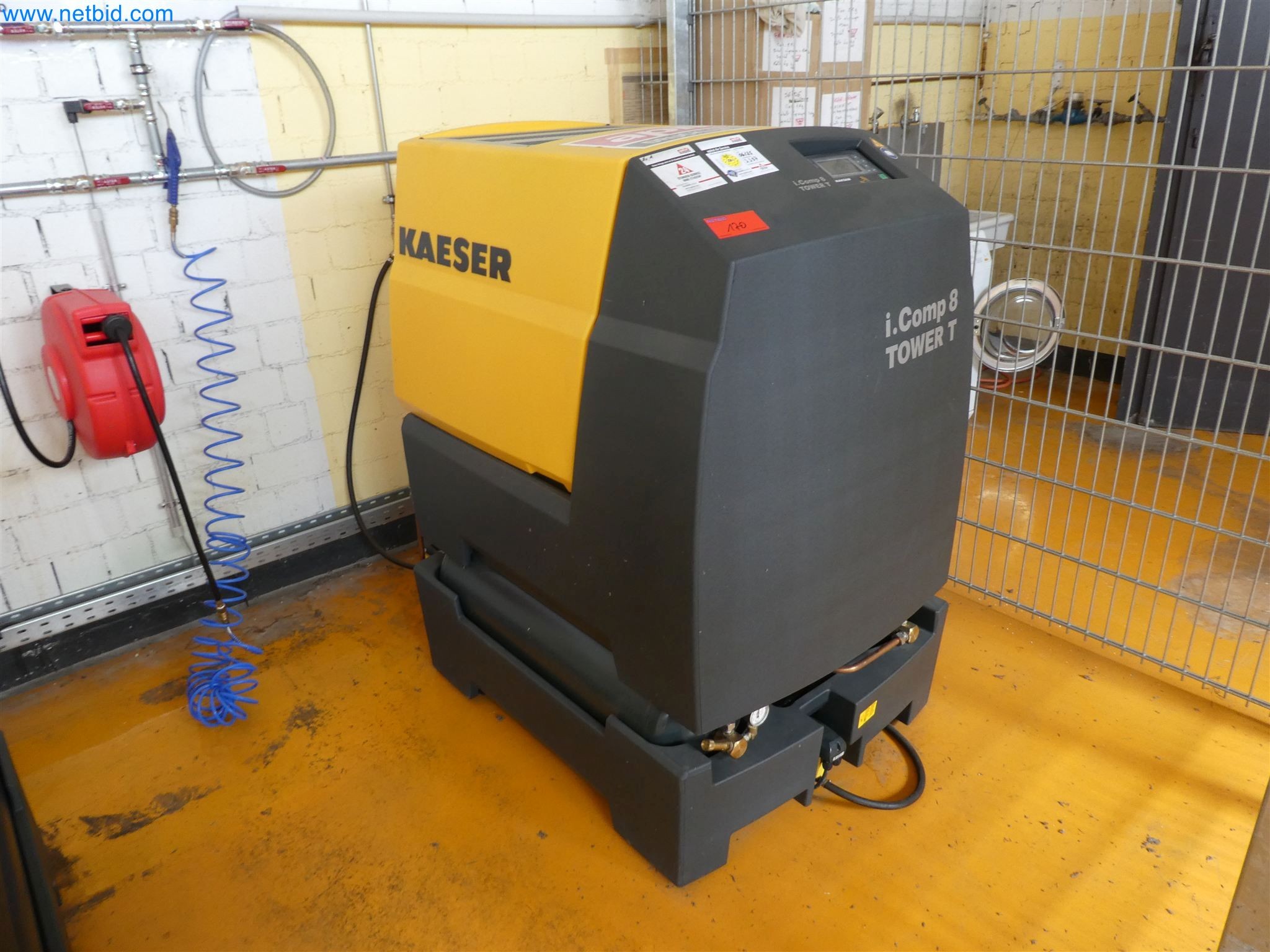 Provozní, kancelářské a obchodní vybavení pro internetovou zásilkovou společnost-1