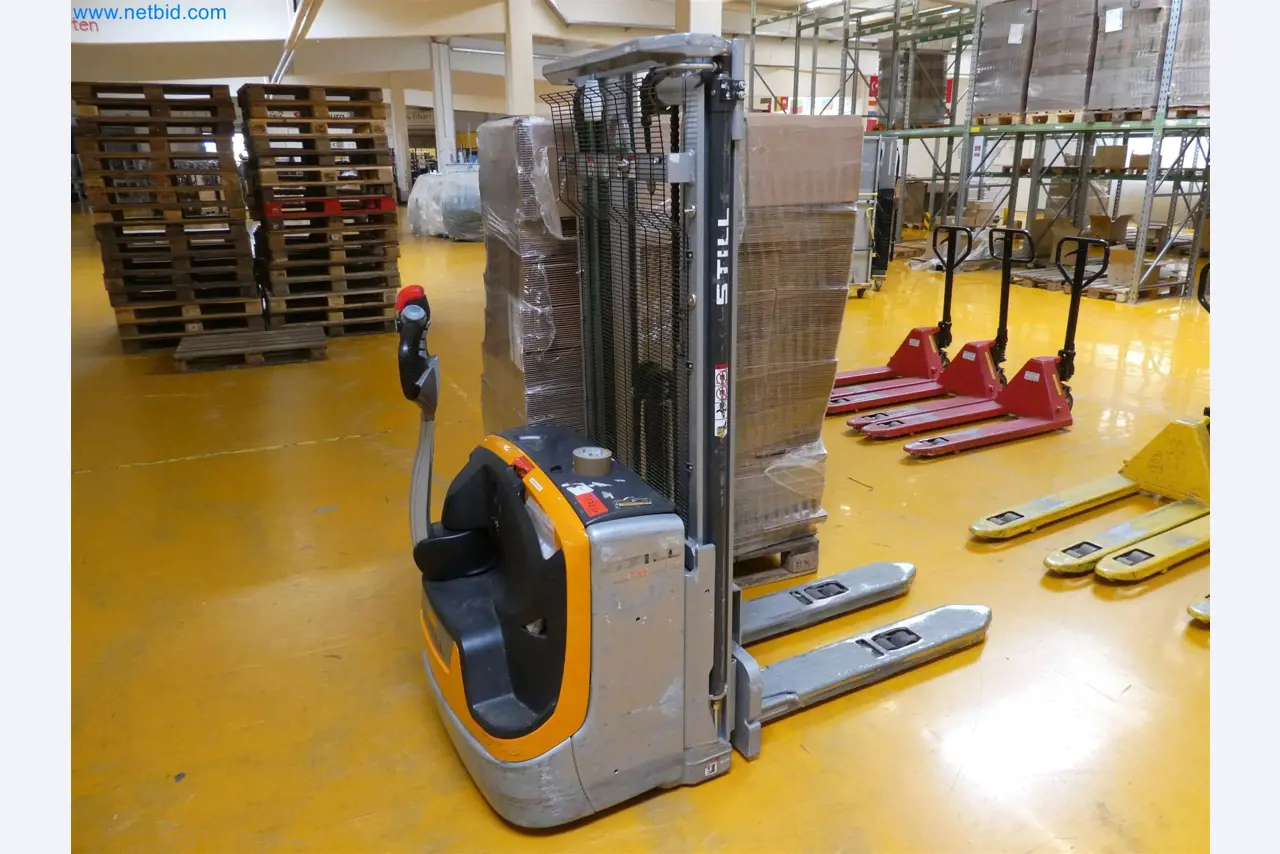 Sprzęt operacyjny, biurowy i biznesowy dla internetowej firmy wysyłkowej-3