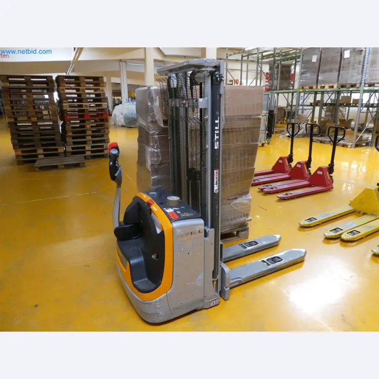 Sprzęt operacyjny, biurowy i biznesowy dla internetowej firmy wysyłkowej-3