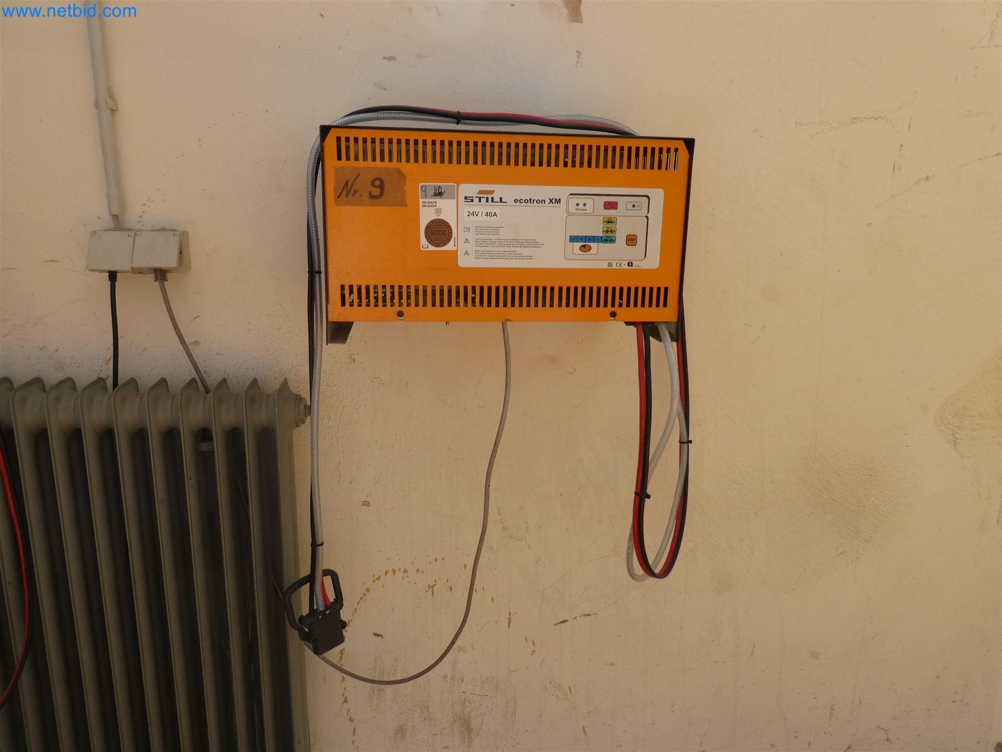 Sprzęt operacyjny, biurowy i biznesowy dla internetowej firmy wysyłkowej-6