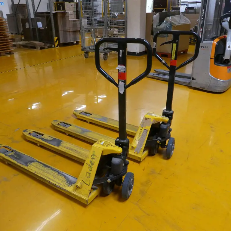 2 Pallet truck