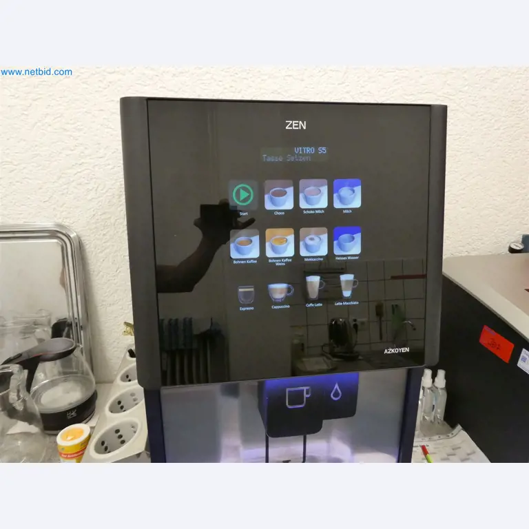 Equipement de bureau et de commerce d'une entreprise de vente par correspondance en ligne-1