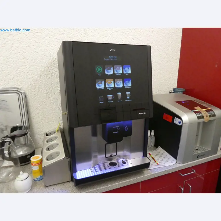 Equipement de bureau et de commerce d'une entreprise de vente par correspondance en ligne-2