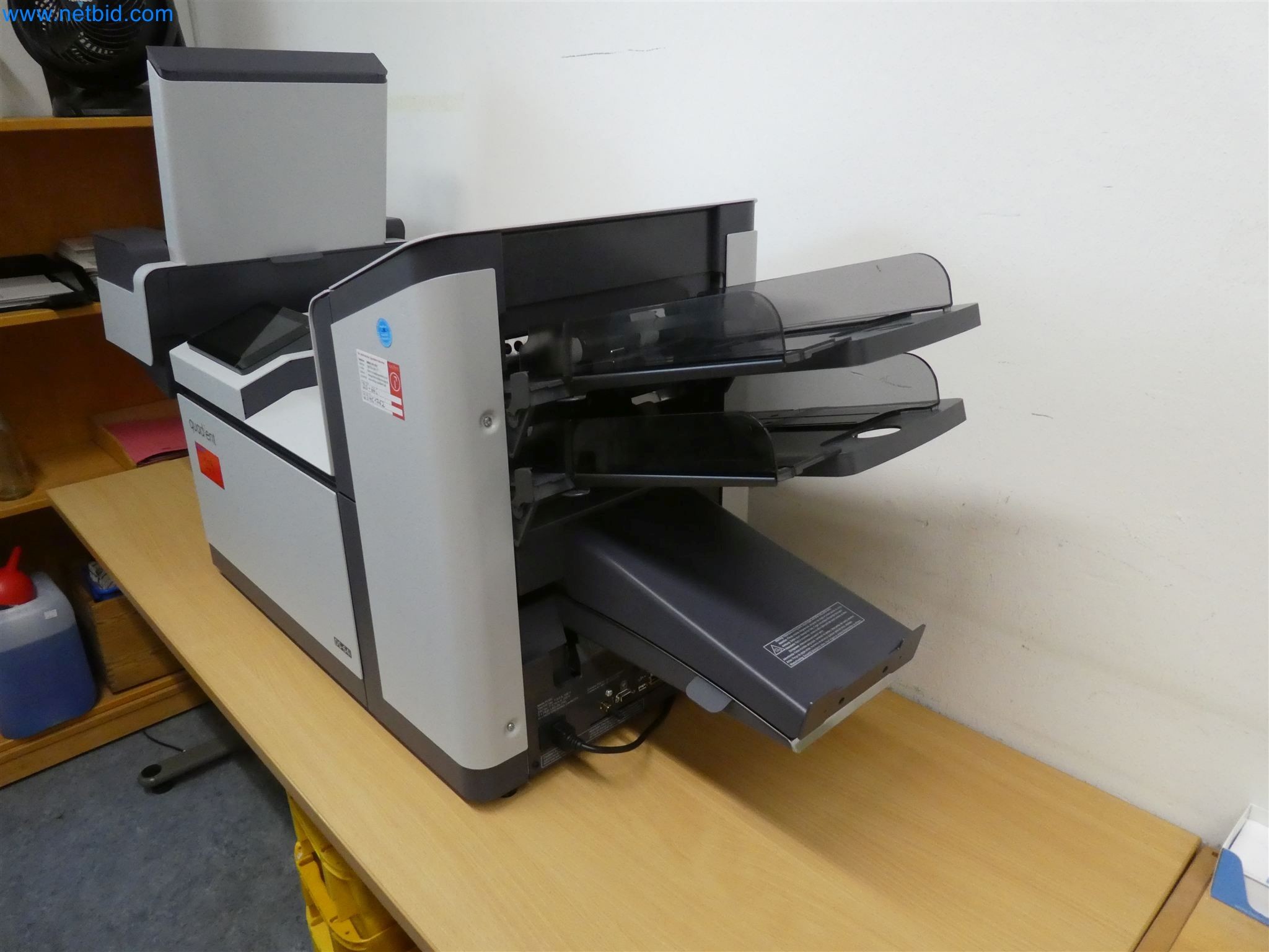 Sprzęt operacyjny, biurowy i biznesowy dla internetowej firmy wysyłkowej-3