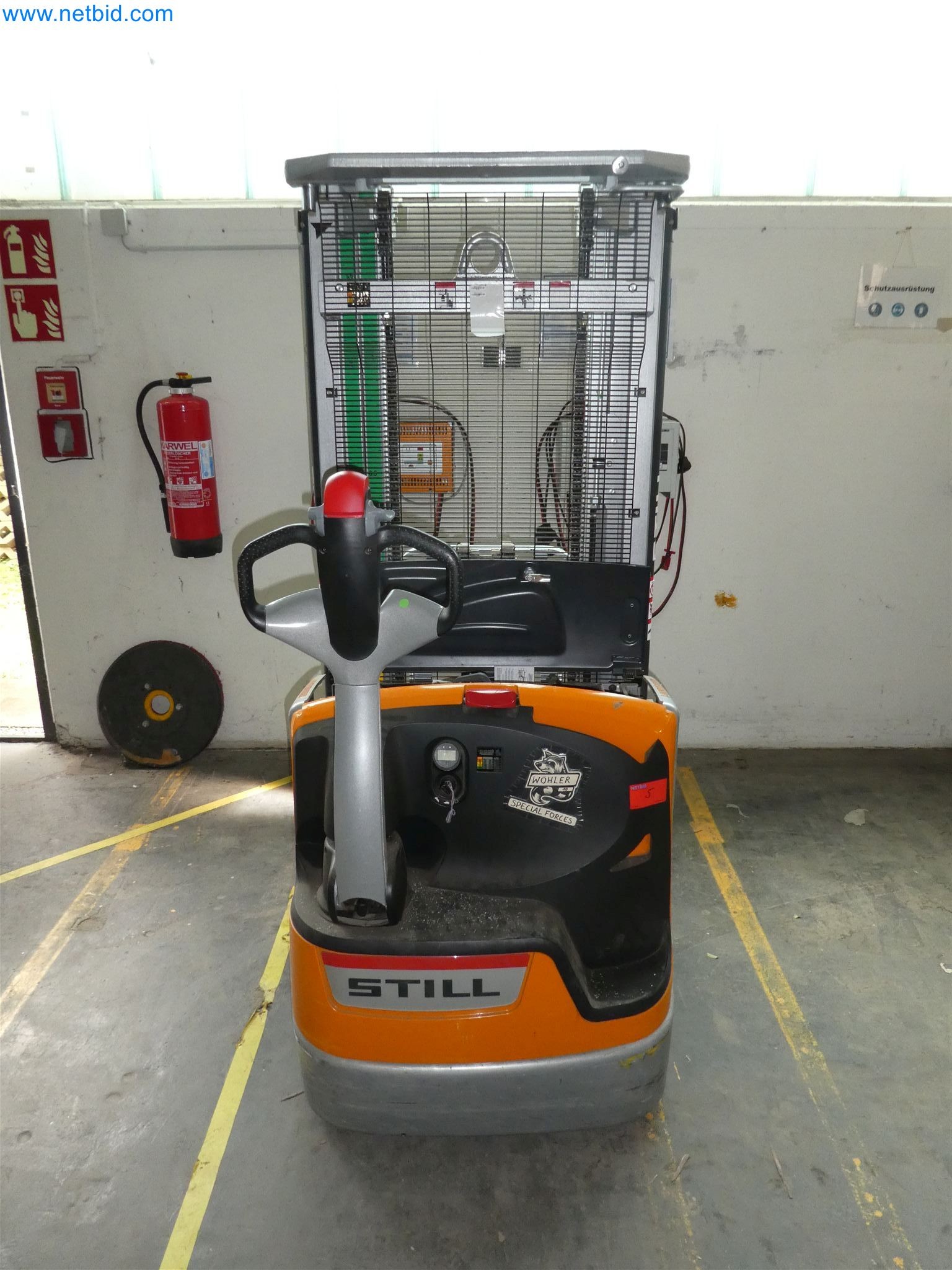 Sprzęt operacyjny, biurowy i biznesowy dla internetowej firmy wysyłkowej-6