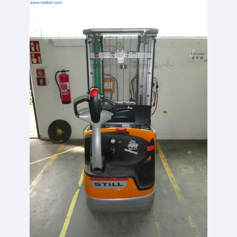 Sprzęt operacyjny, biurowy i biznesowy dla internetowej firmy wysyłkowej-6