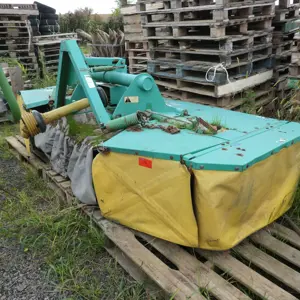 Čelní sekačka s kruhovým objezdem Stoll