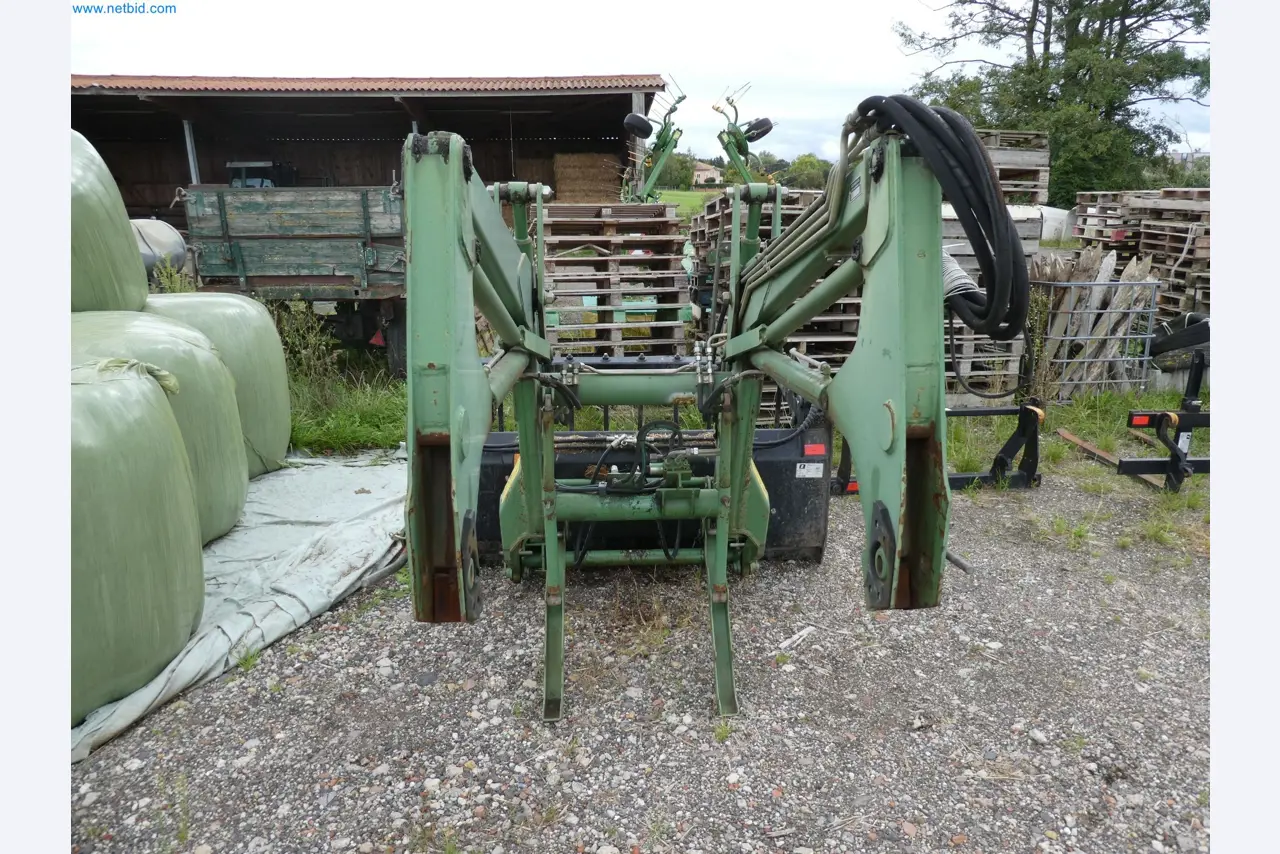 Zemědělské vybavení a stroje-12