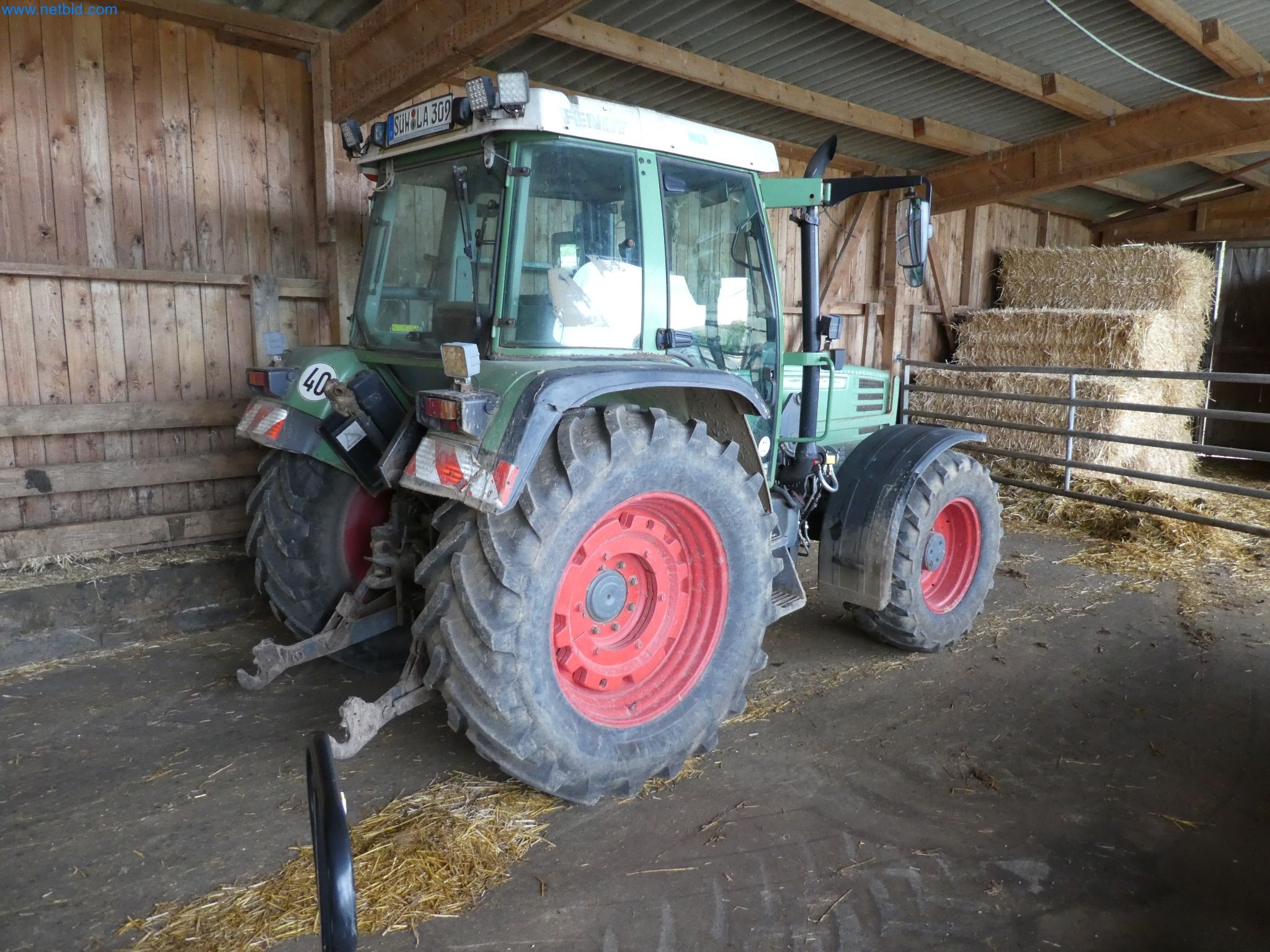 Zemědělské vybavení a stroje-13