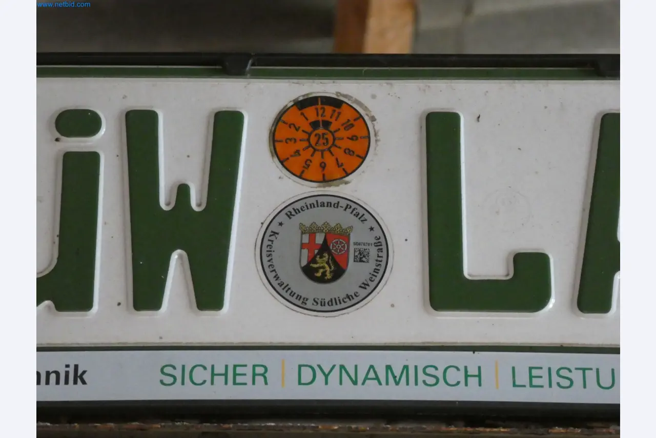 Zemědělské vybavení a stroje-16