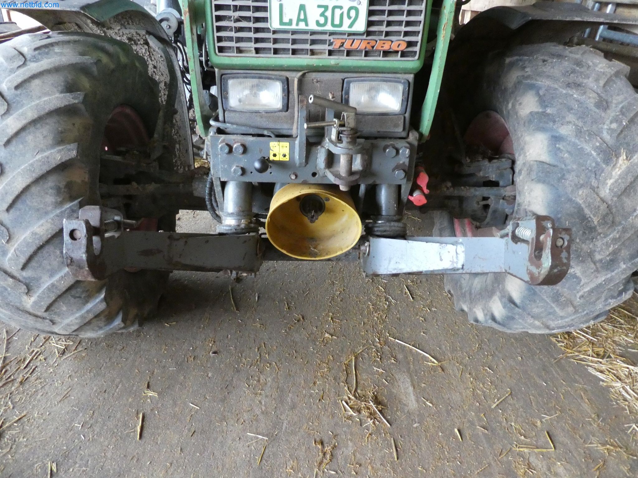 Zemědělské vybavení a stroje-19