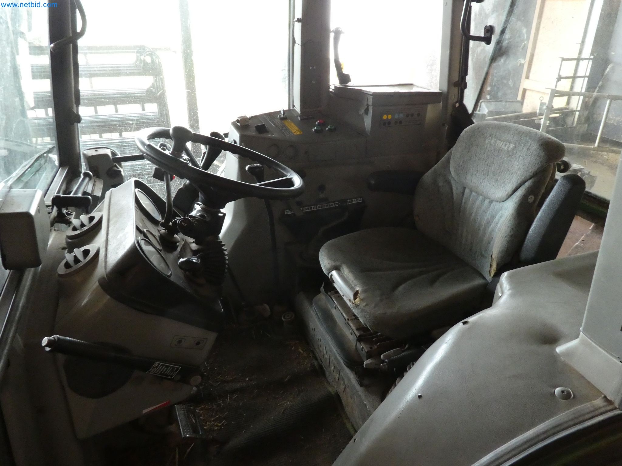 Zemědělské vybavení a stroje-5