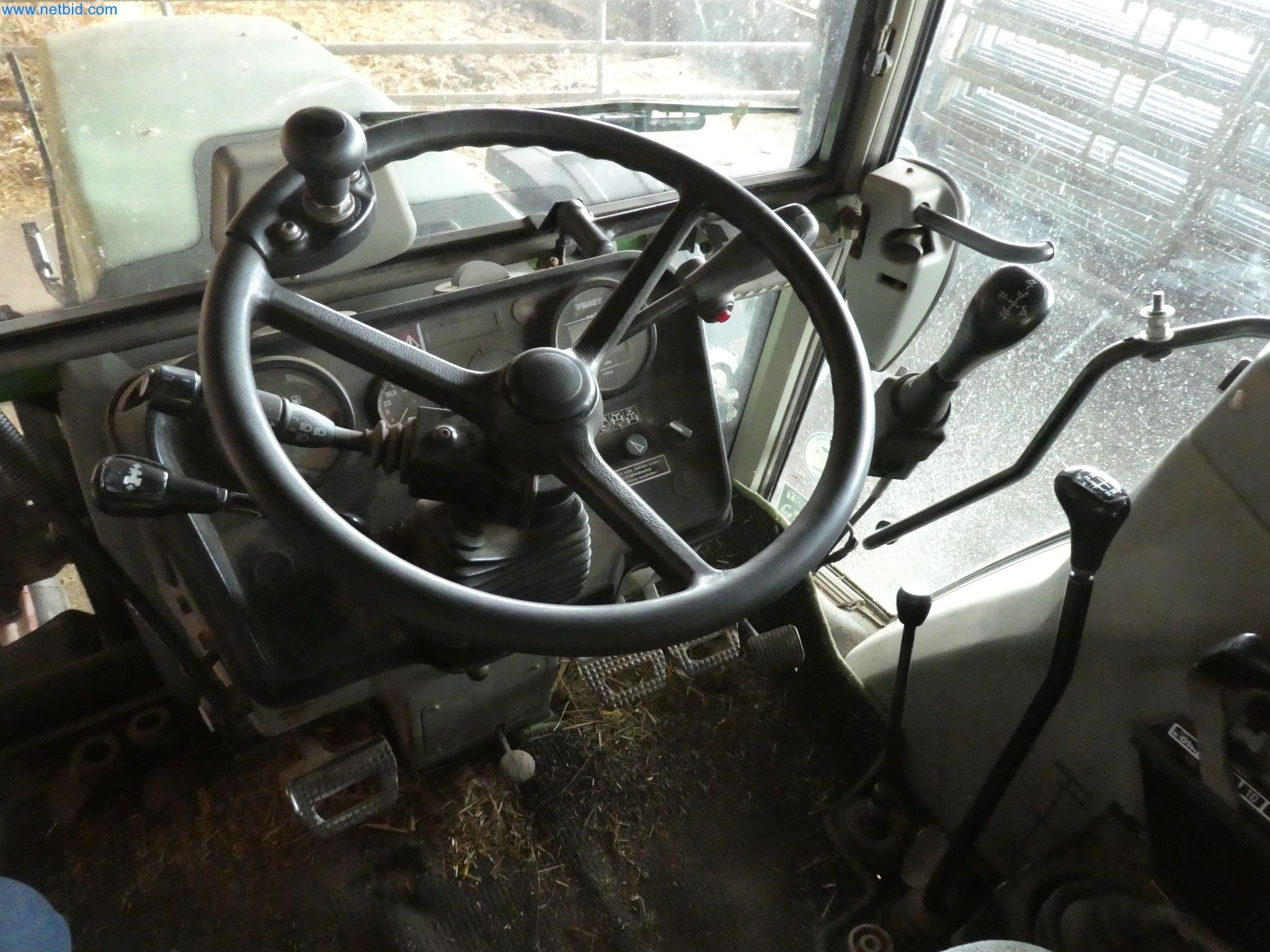 Zemědělské vybavení a stroje-7