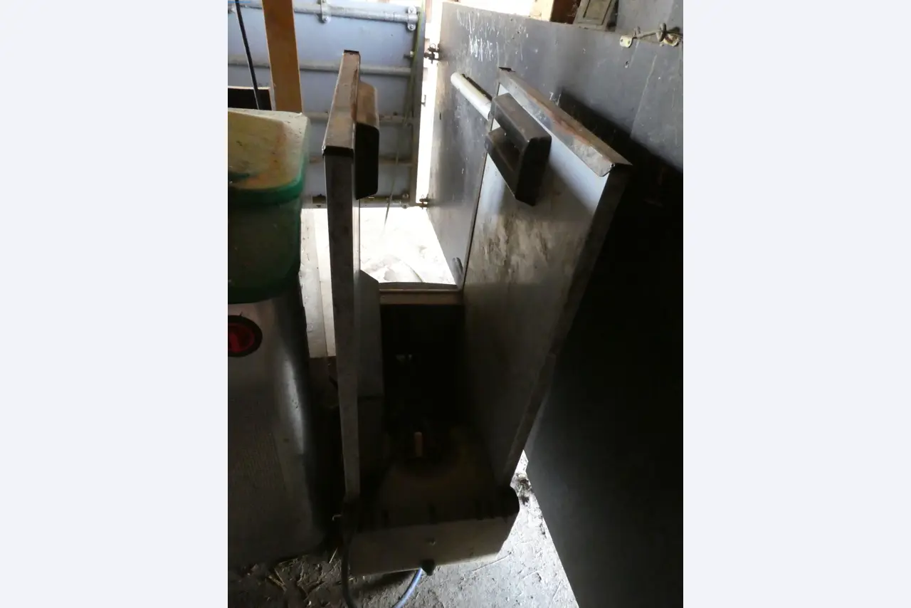 Zemědělské vybavení a stroje-3