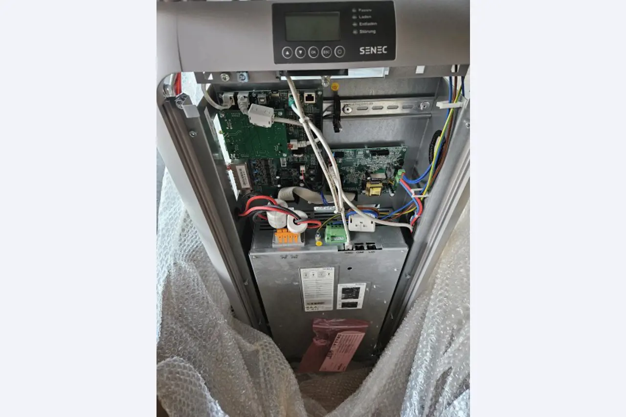 Various power storage units and accessories for photovoltaic systems-2