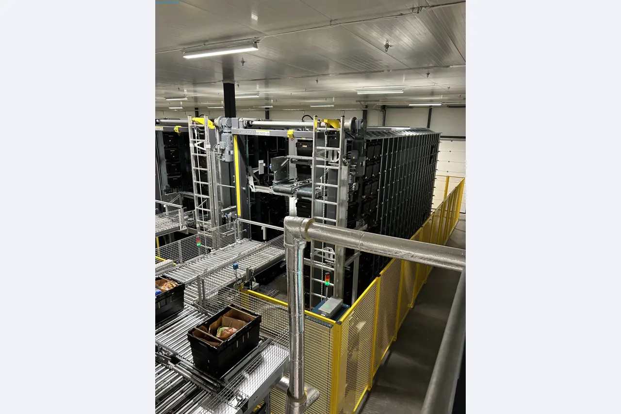 Entrepôt automatique pour l'industrie alimentaire et des boissons-10