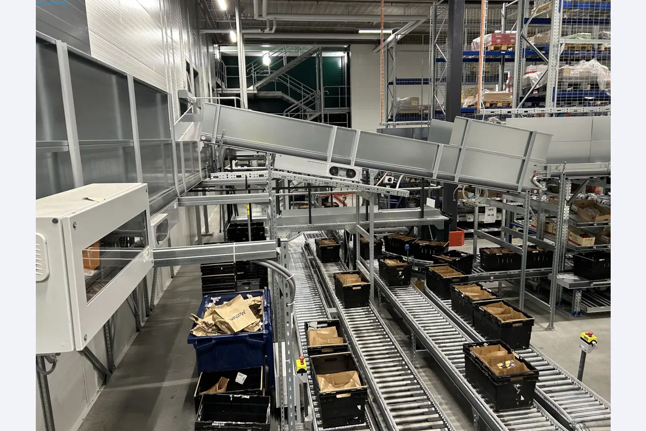 Entrepôt automatique pour l'industrie alimentaire et des boissons-1