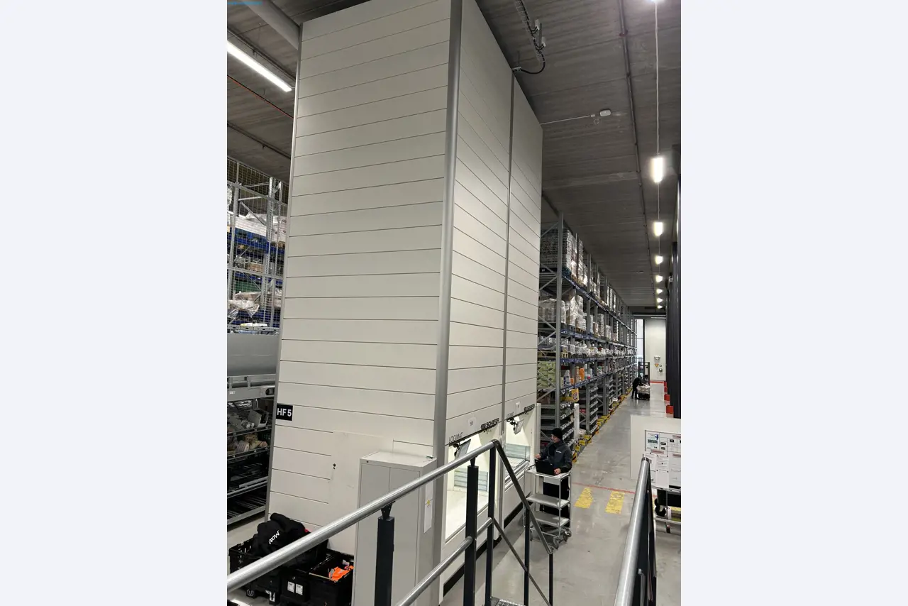 Entrepôt automatique pour l'industrie alimentaire et des boissons-25