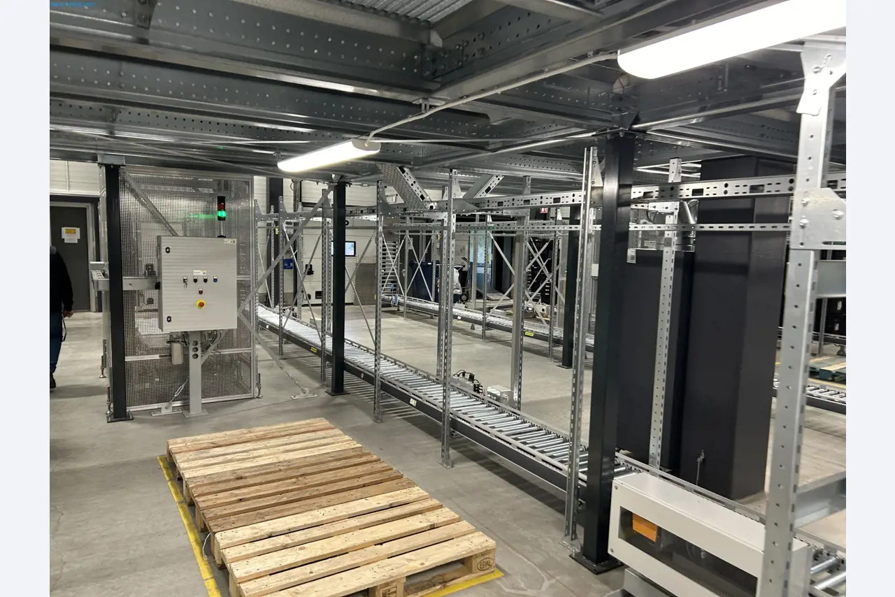 Entrepôt automatique pour l'industrie alimentaire et des boissons-30