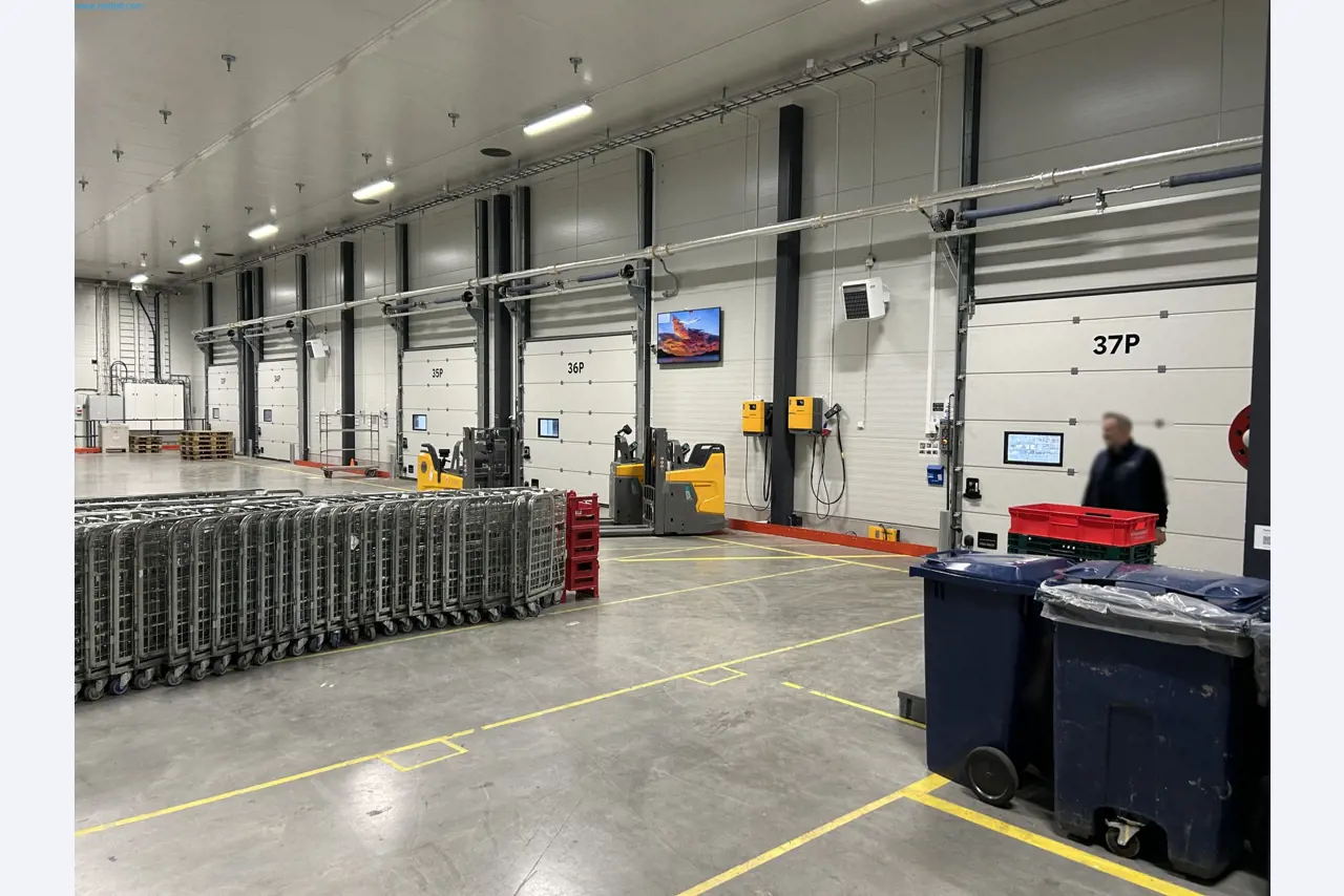 Entrepôt automatique pour l'industrie alimentaire et des boissons-3