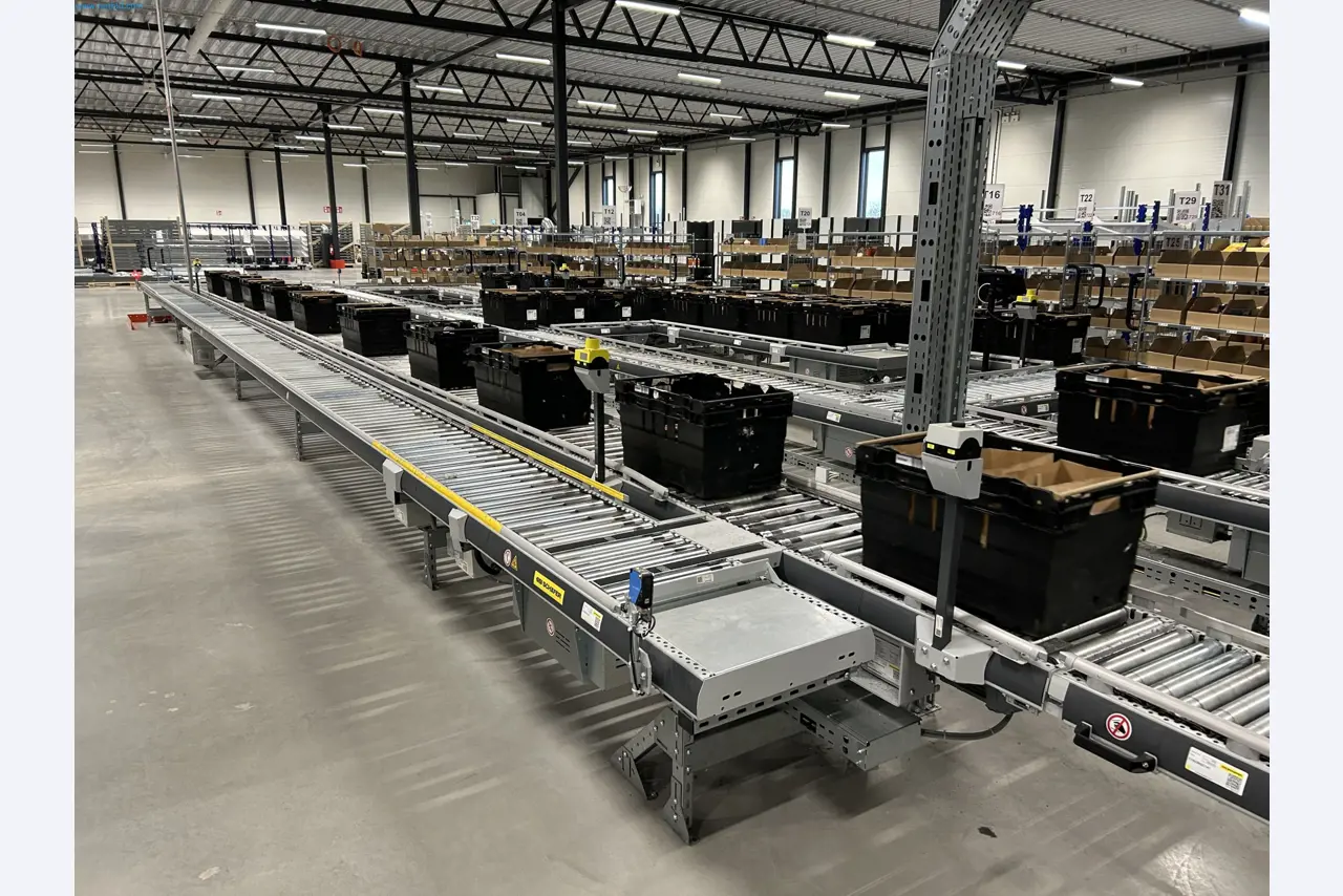 Entrepôt automatique pour l'industrie alimentaire et des boissons-4