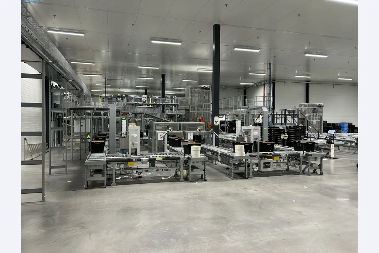 Entrepôt automatique pour l'industrie alimentaire et des boissons-9