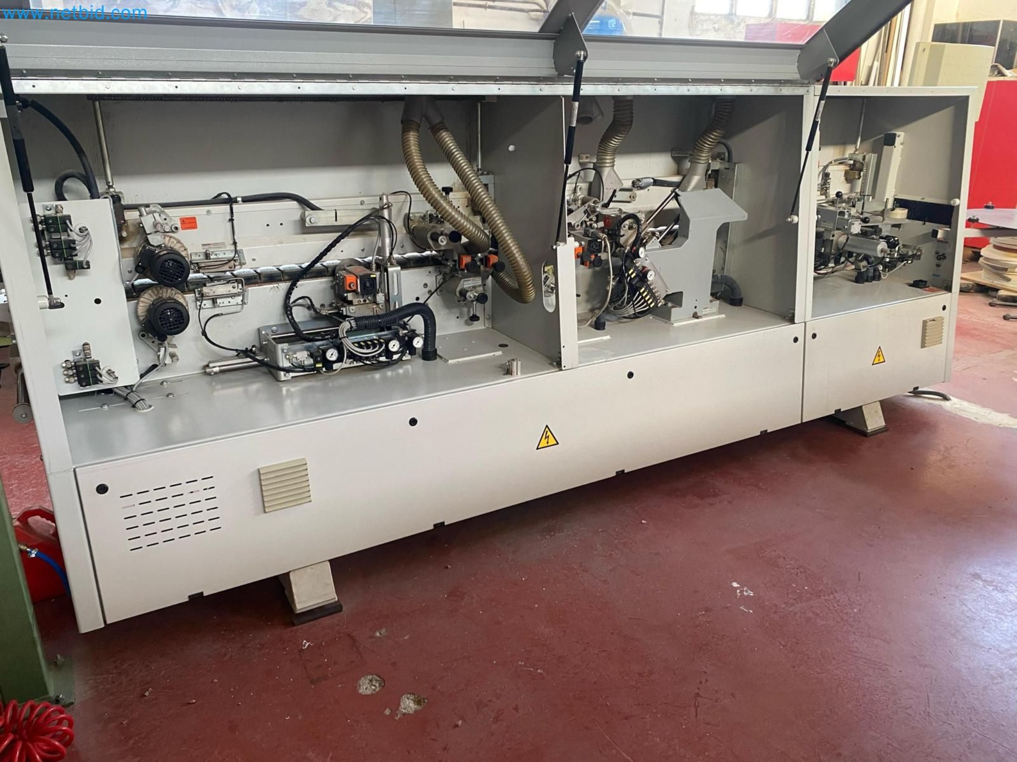 Motor mower for demanding mowing work-11