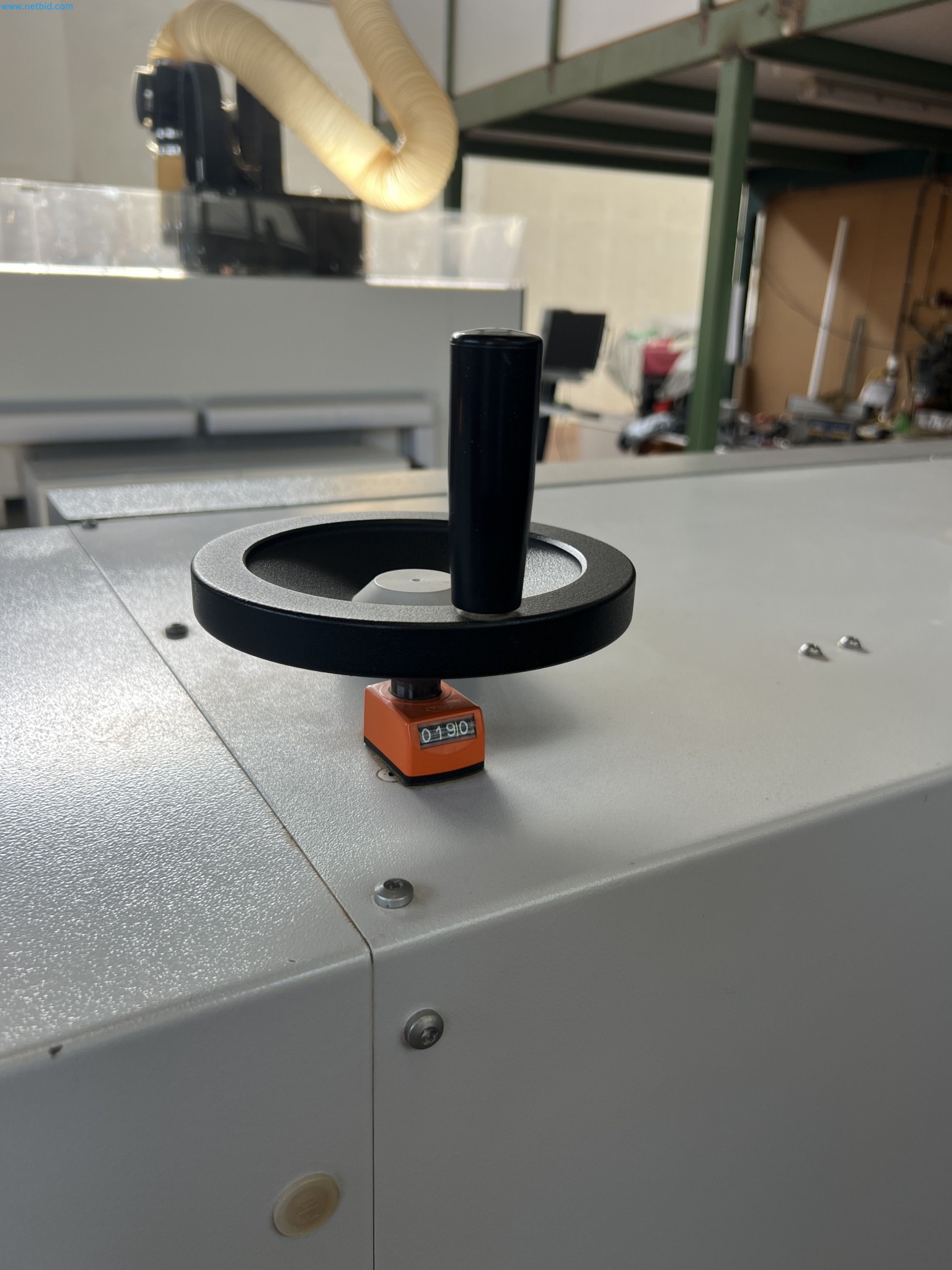 Motor mower for demanding mowing work-16