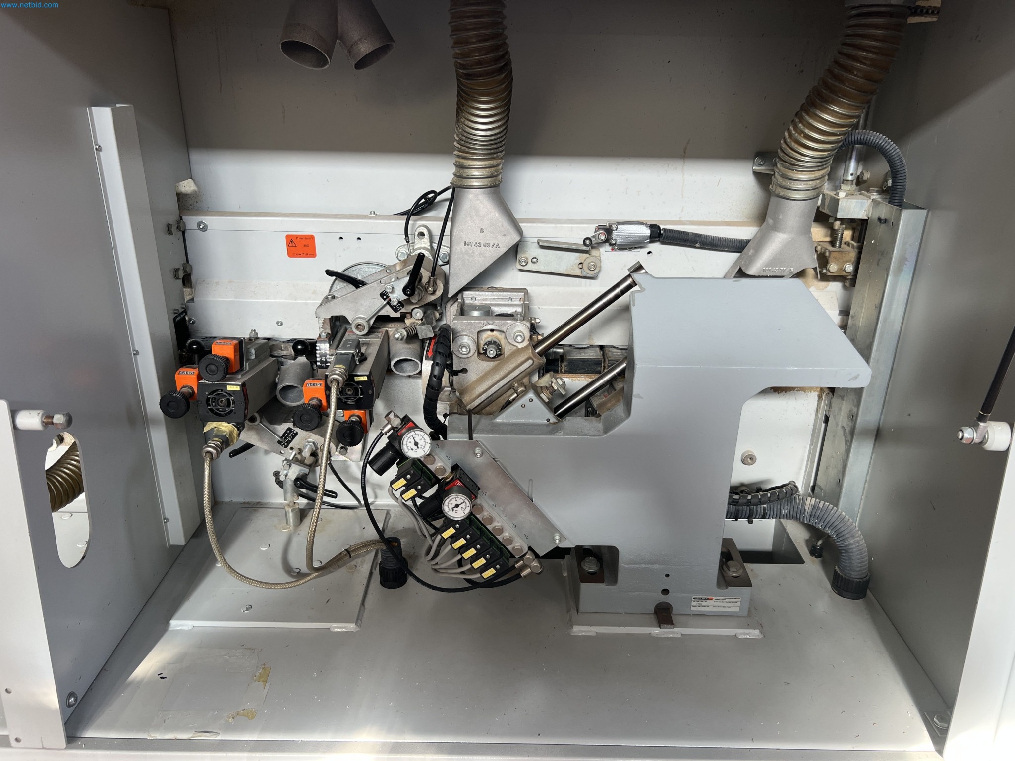 Motor mower for demanding mowing work-20