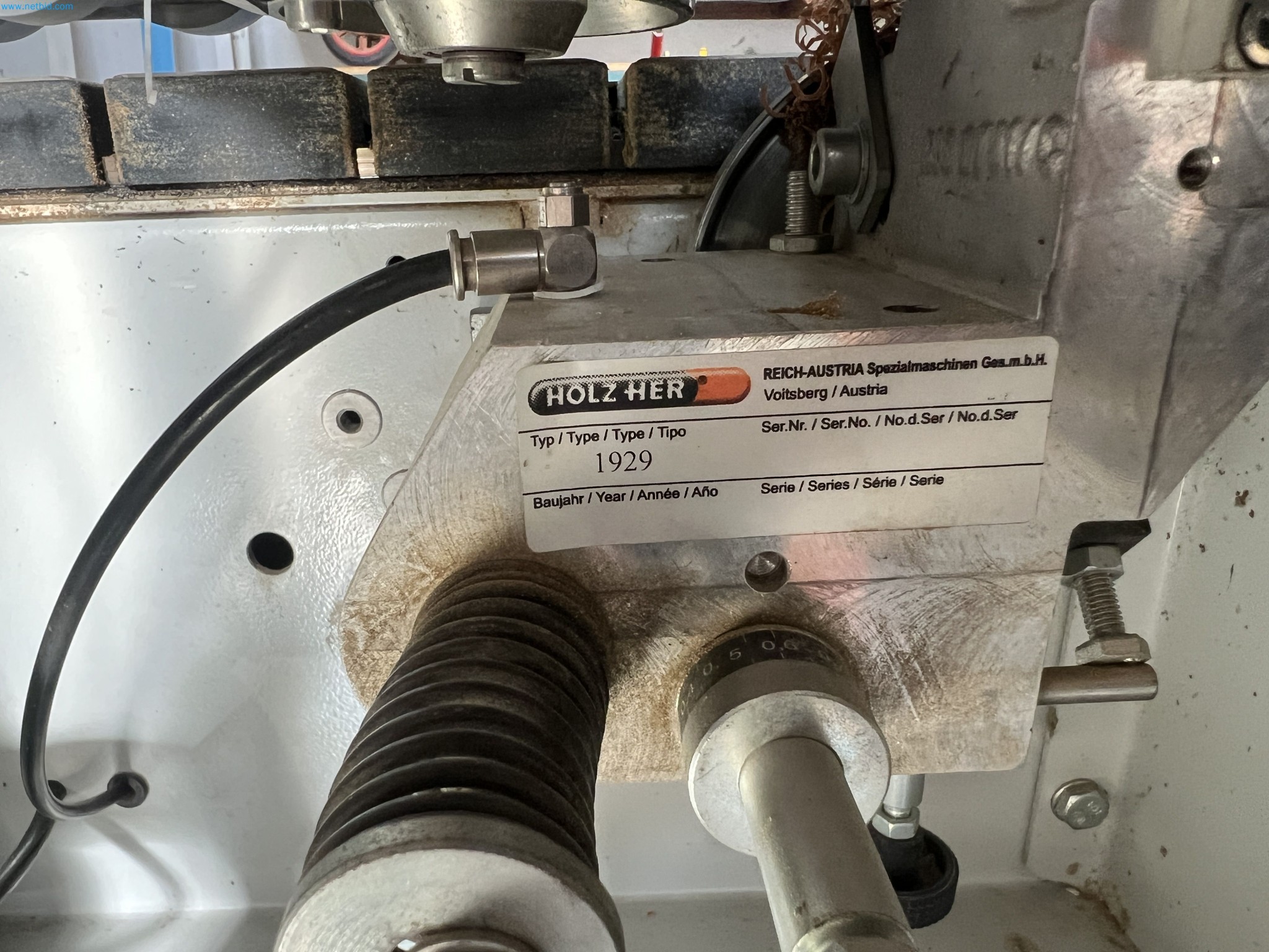 Motor mower for demanding mowing work-28