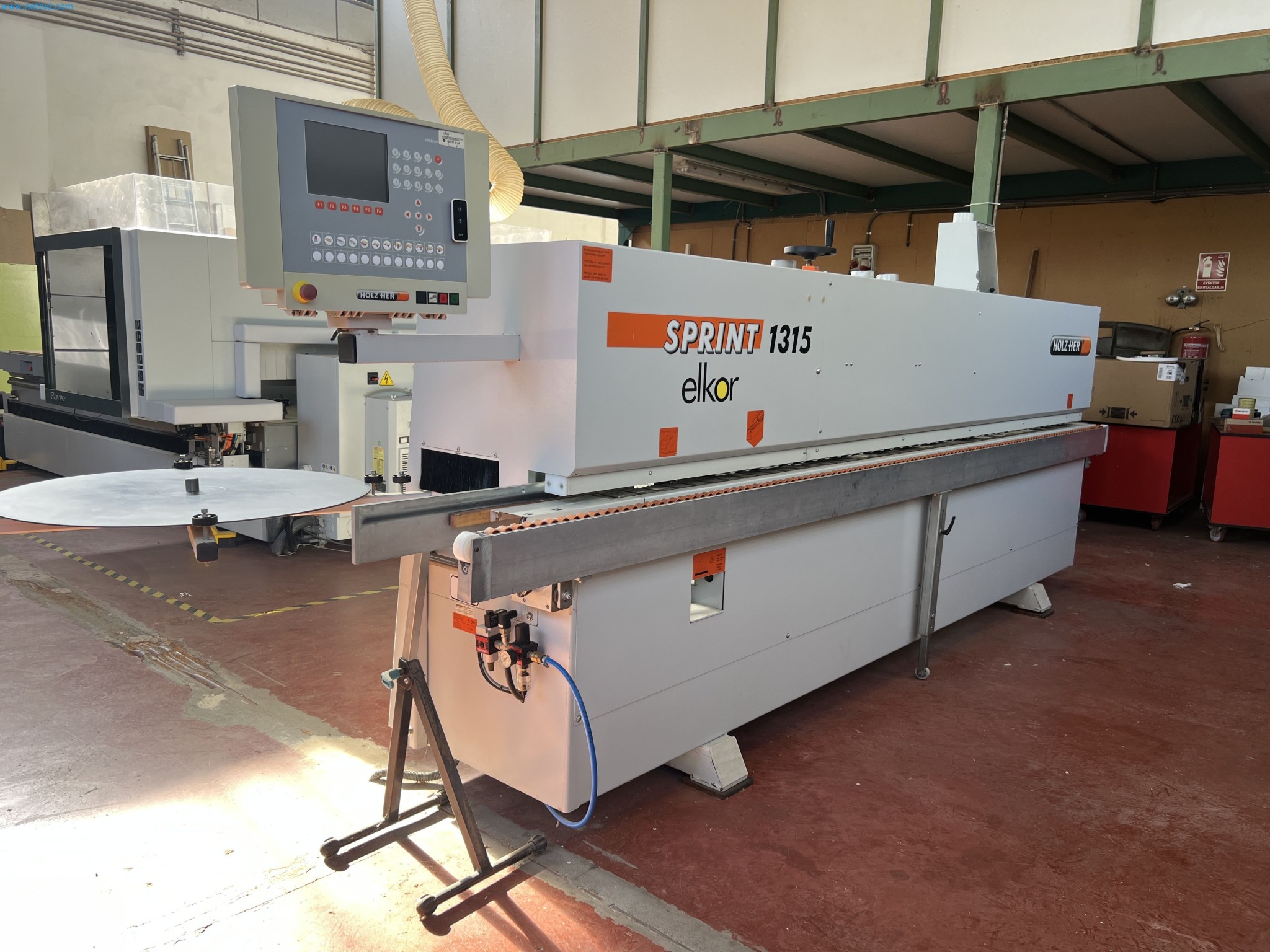 Motor mower for demanding mowing work-7