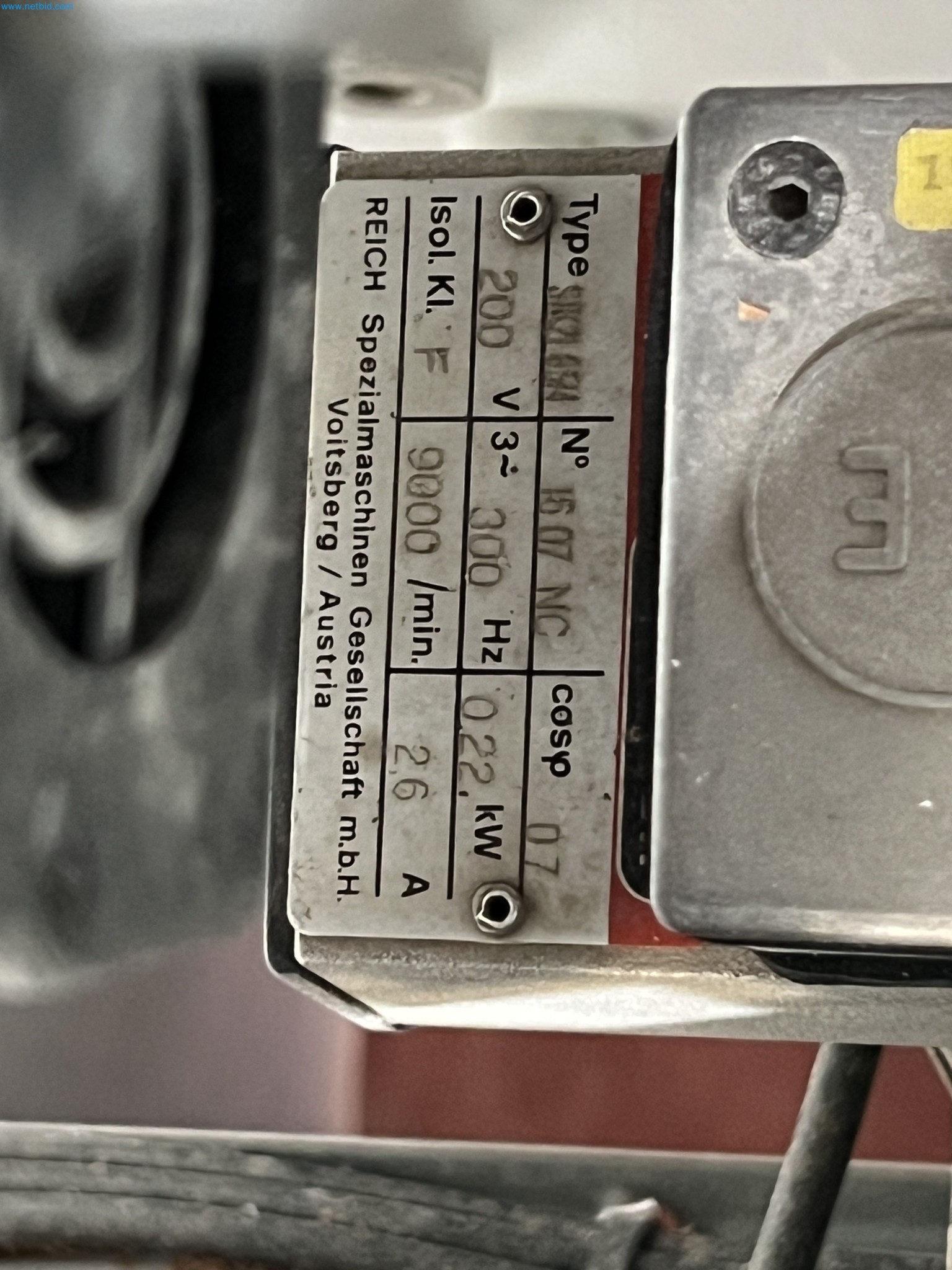 Motor mower for demanding mowing work-8