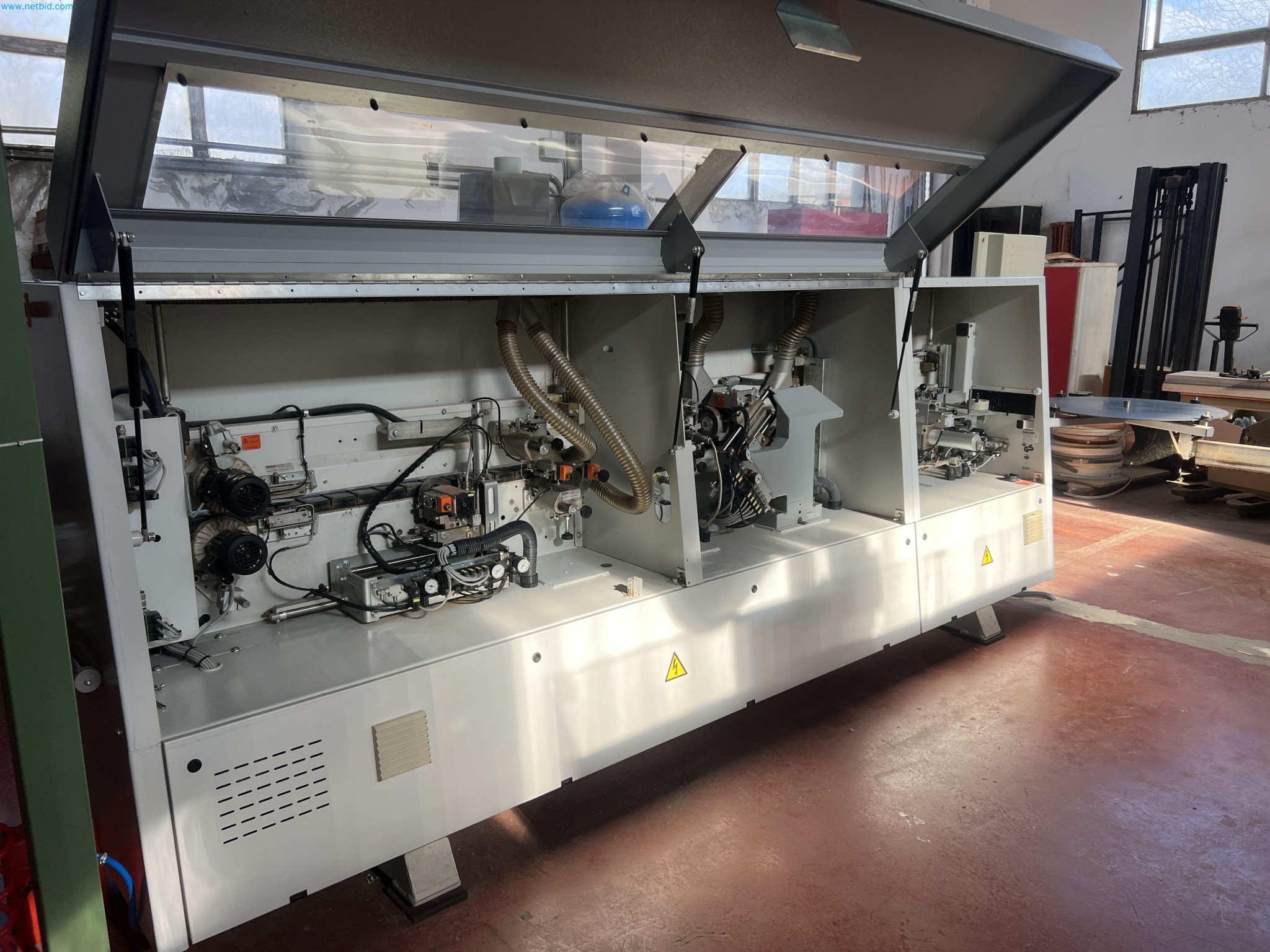 Motor mower for demanding mowing work-9