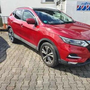 Passenger car Nissan Qashqai 1.3 DIG-T DCT N-CONNECTA