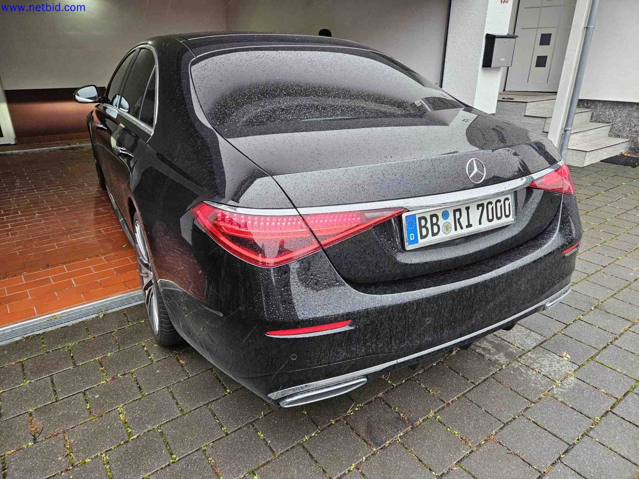 Various printing and embroidery machines-2