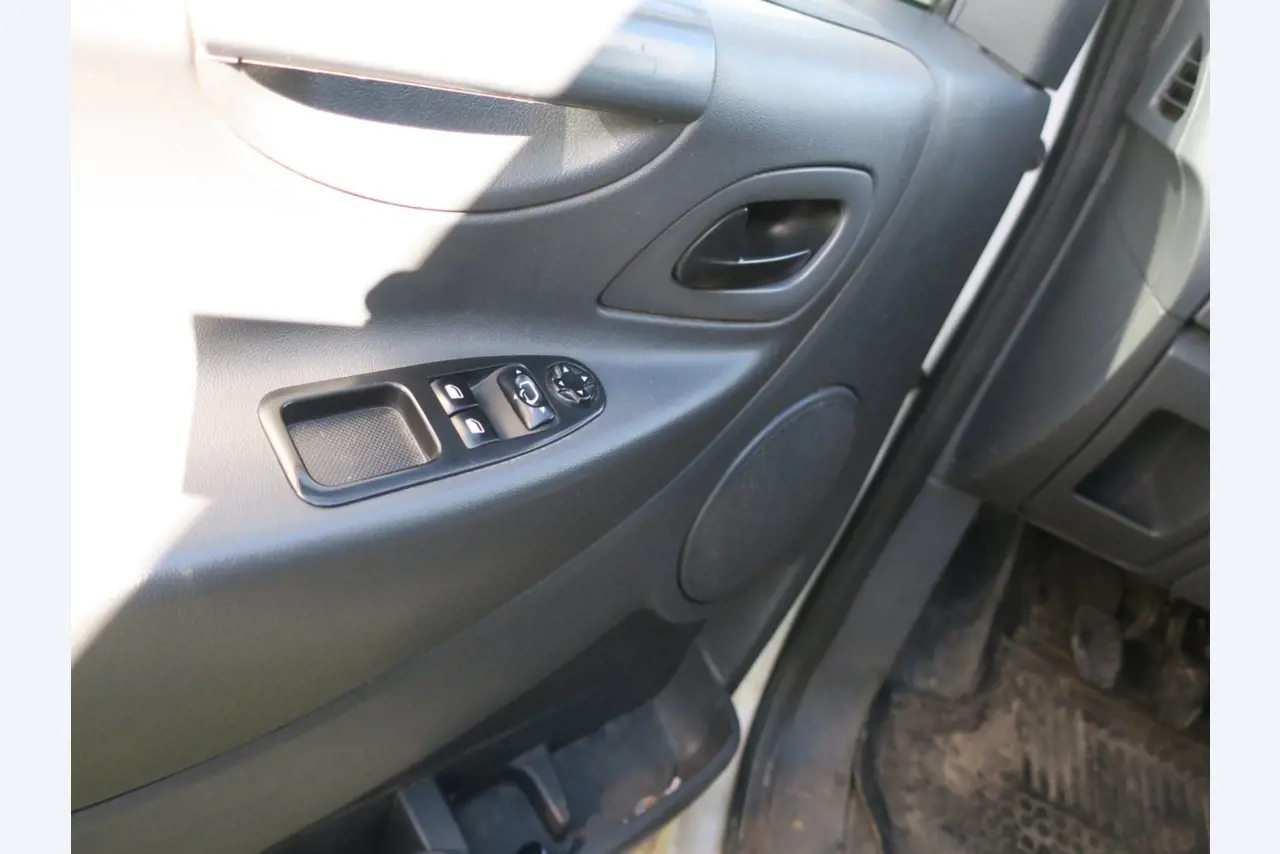 Véhicules d'occasion-9