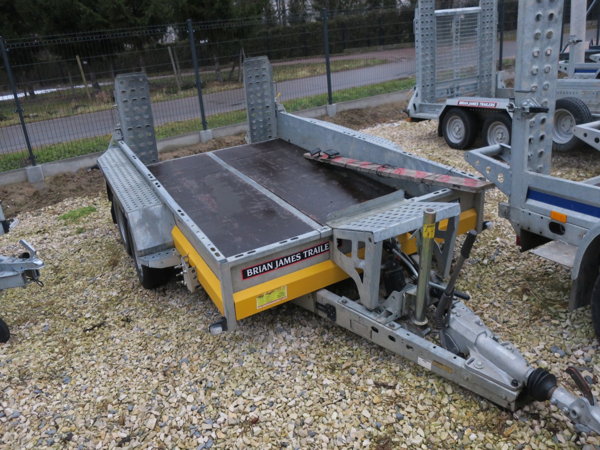 Gebrauchte Fahrzeuge-25