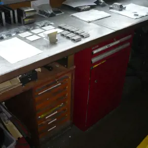 ca. 6 lfm. Workbench