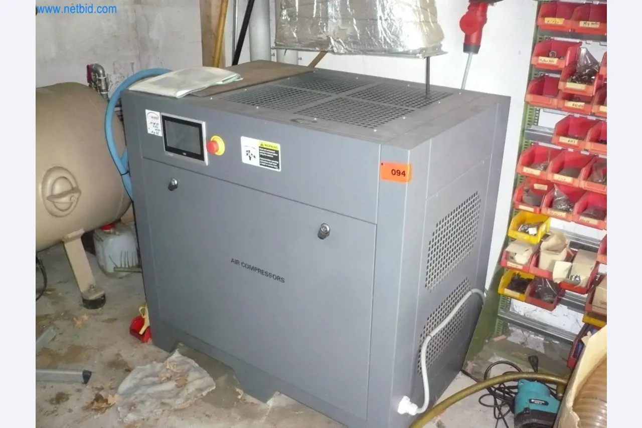 Máquinas, equipamento técnico e todo o equipamento operacional, de escritório e comercial-1