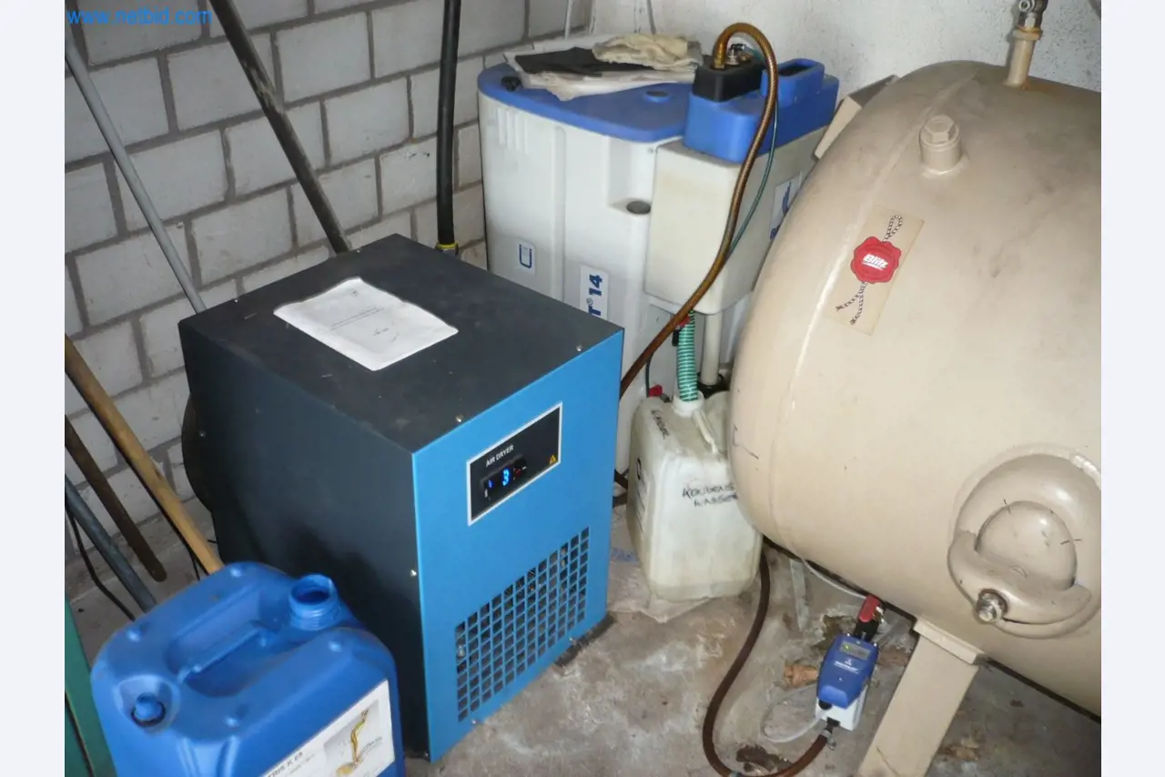 Máquinas, equipamento técnico e todo o equipamento operacional, de escritório e comercial-2