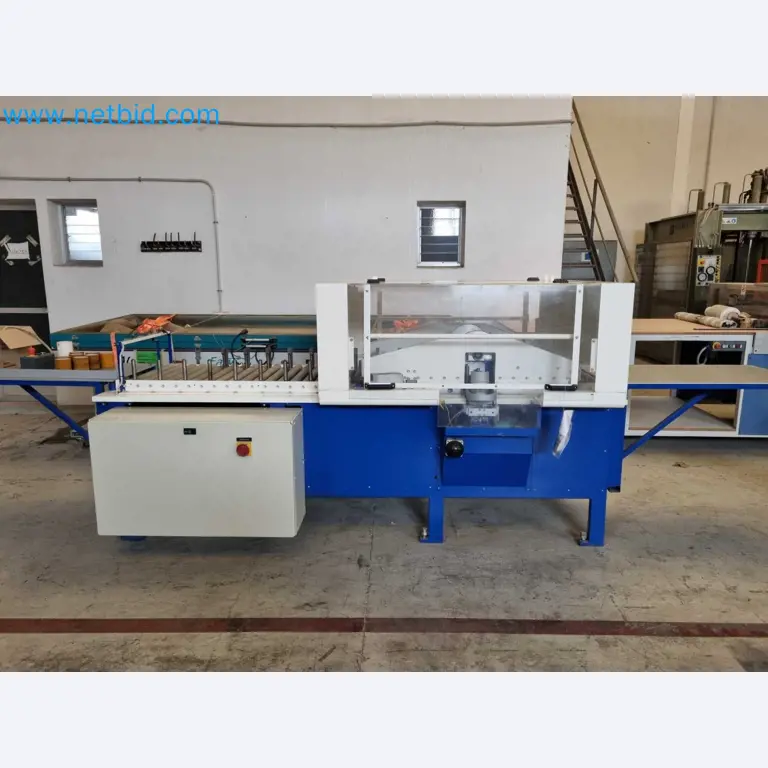 Ontruiming van een magazijn voor houtbewerkingsmachines in Spanje-12