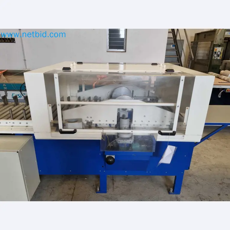 Ontruiming van een magazijn voor houtbewerkingsmachines in Spanje-18