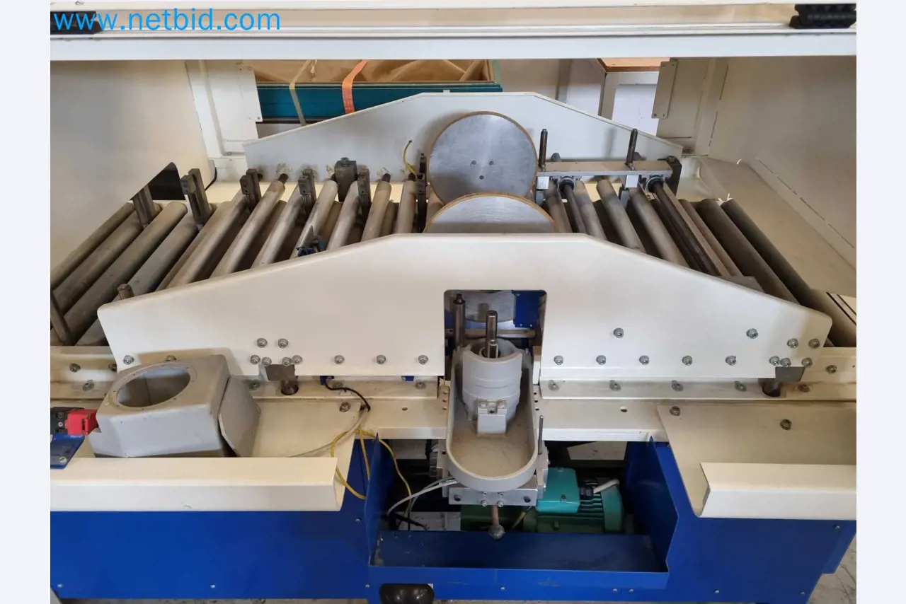 Ontruiming van een magazijn voor houtbewerkingsmachines in Spanje-19