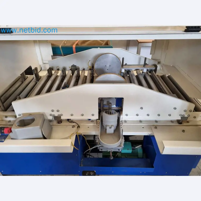 Ontruiming van een magazijn voor houtbewerkingsmachines in Spanje-19