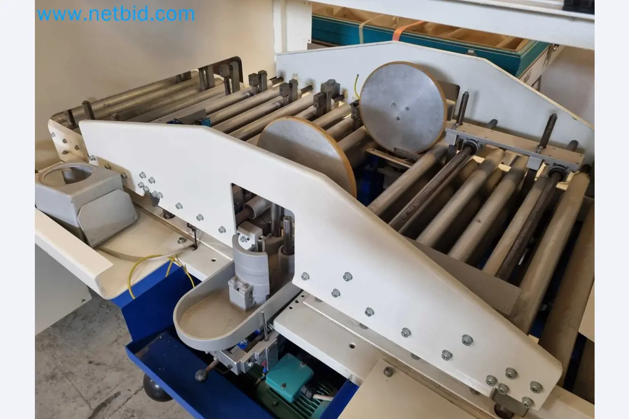 Ontruiming van een magazijn voor houtbewerkingsmachines in Spanje-20