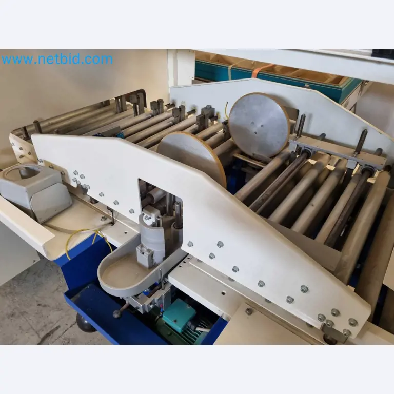 Ontruiming van een magazijn voor houtbewerkingsmachines in Spanje-20