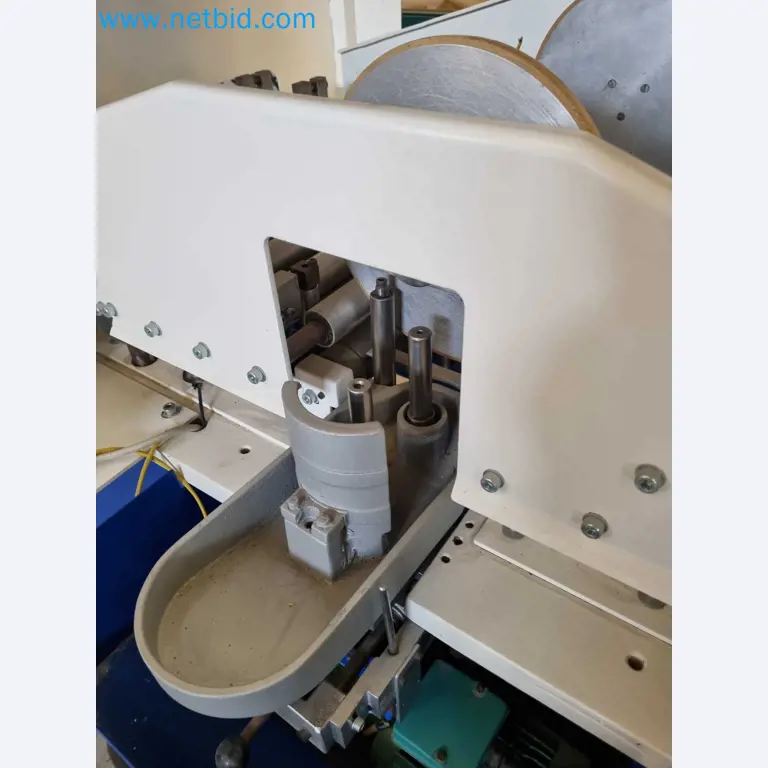 Ontruiming van een magazijn voor houtbewerkingsmachines in Spanje-22