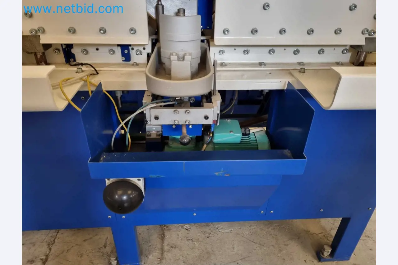 Ontruiming van een magazijn voor houtbewerkingsmachines in Spanje-3