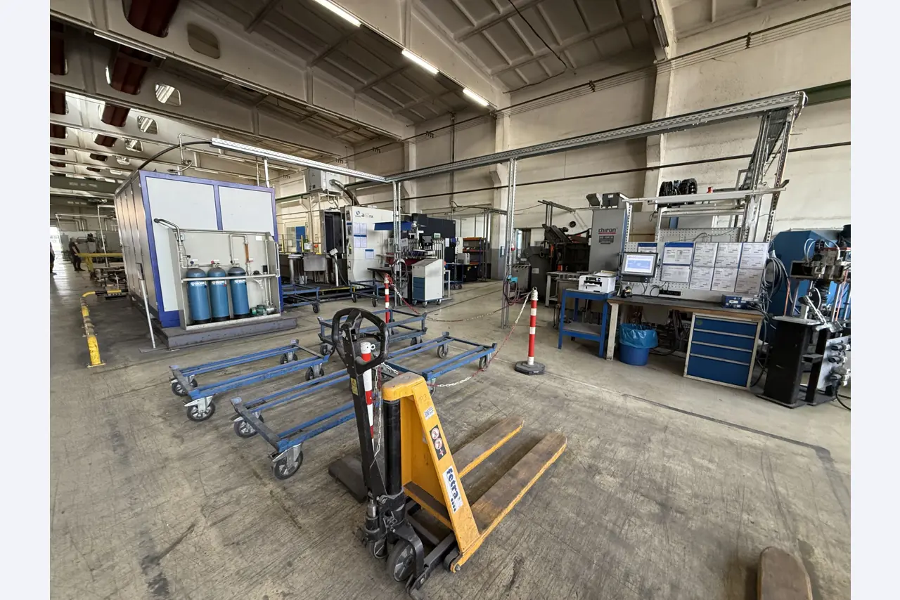 Complete aluminum die-casting production, from material handling to quality assurance-11